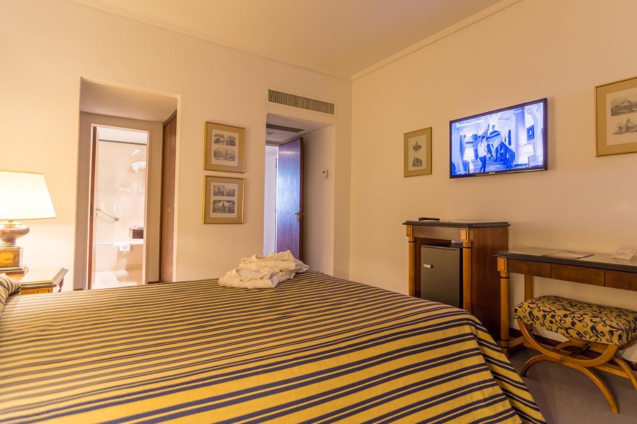טנדיל Hotel Libertador מראה חיצוני תמונה