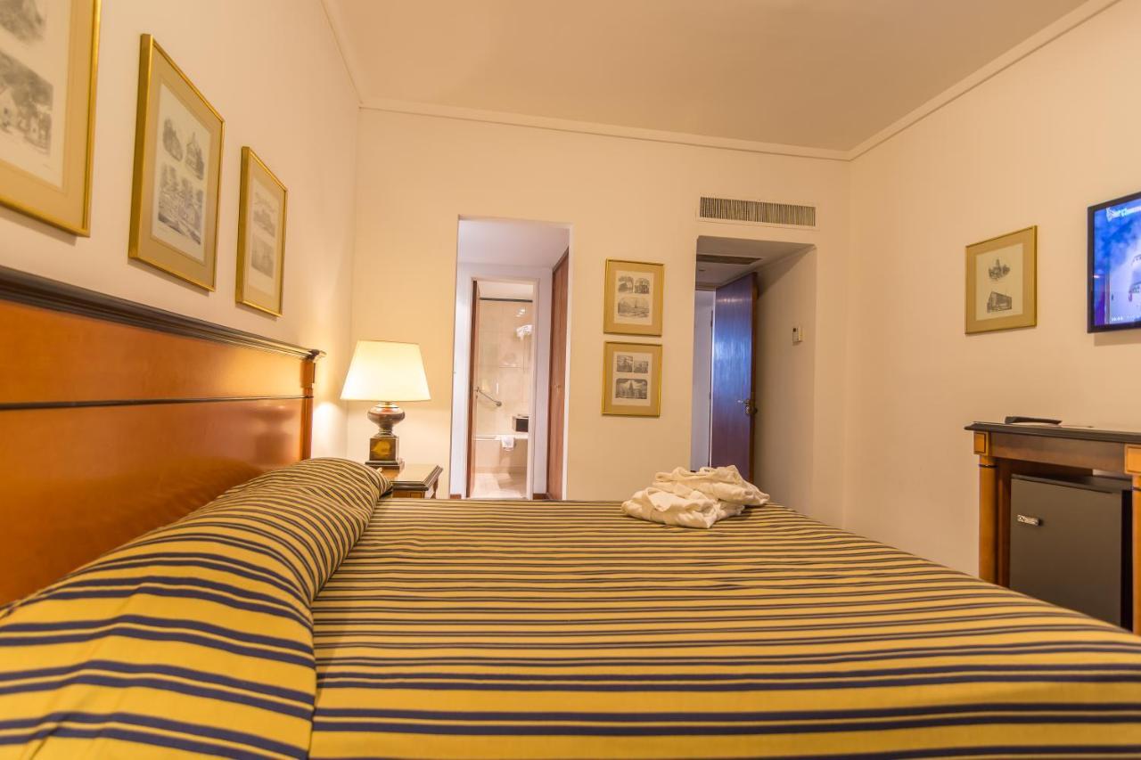 טנדיל Hotel Libertador מראה חיצוני תמונה
