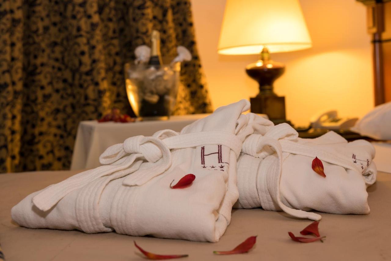טנדיל Hotel Libertador מראה חיצוני תמונה