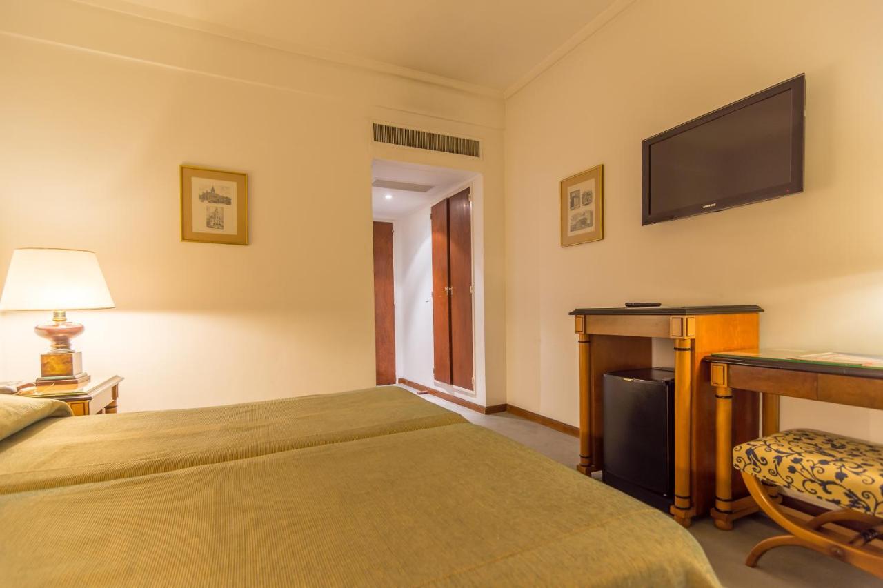 טנדיל Hotel Libertador מראה חיצוני תמונה